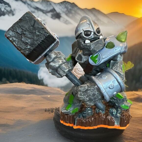 Skylanders Giants: Granite Crusher - Picture 1 of 12